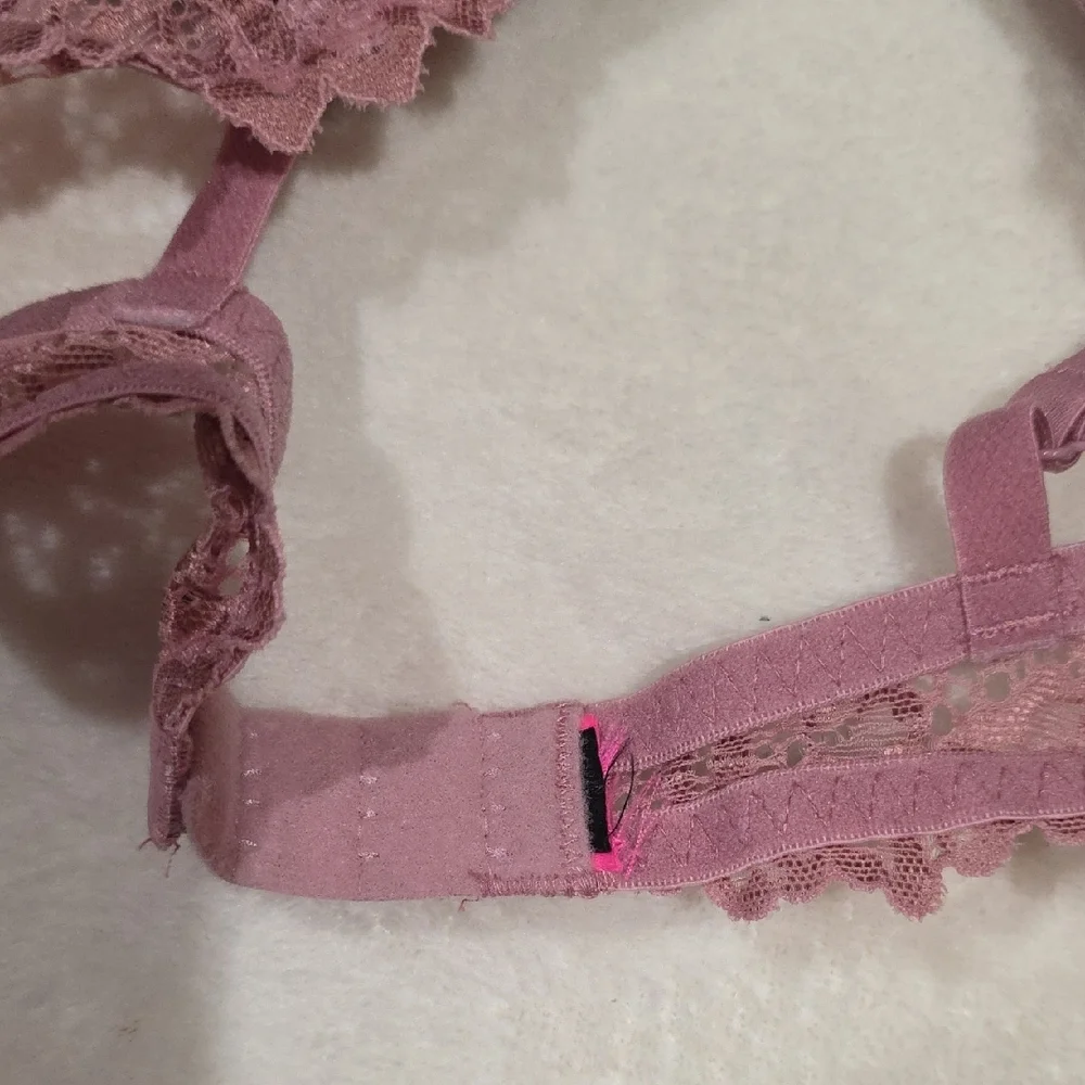 La SENZA Lace Trimmed Bra in Dusty Pink - Picture 2 of 7